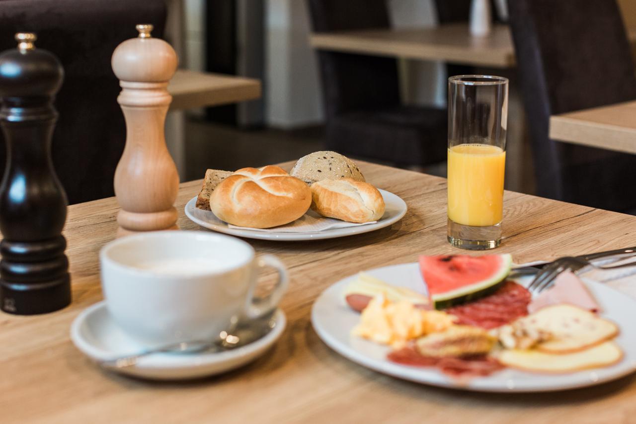 Bed & Breakfast Tea Rooms Lubiana Esterno foto